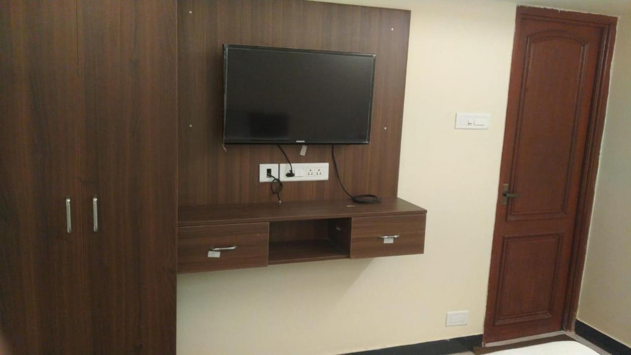 Hotel A.R Residency Chennai Esterno foto